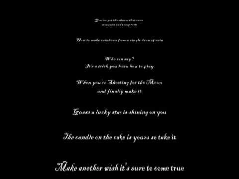 Amy Holland - Shooting for the moon