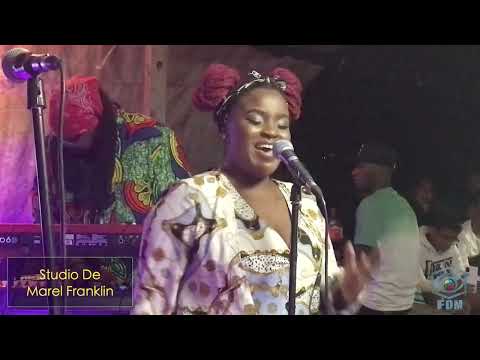 Arantia Tyrah Eléonore   Cover "Turn your lights down low"