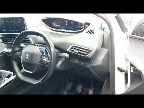 2022 Peugeot 5008