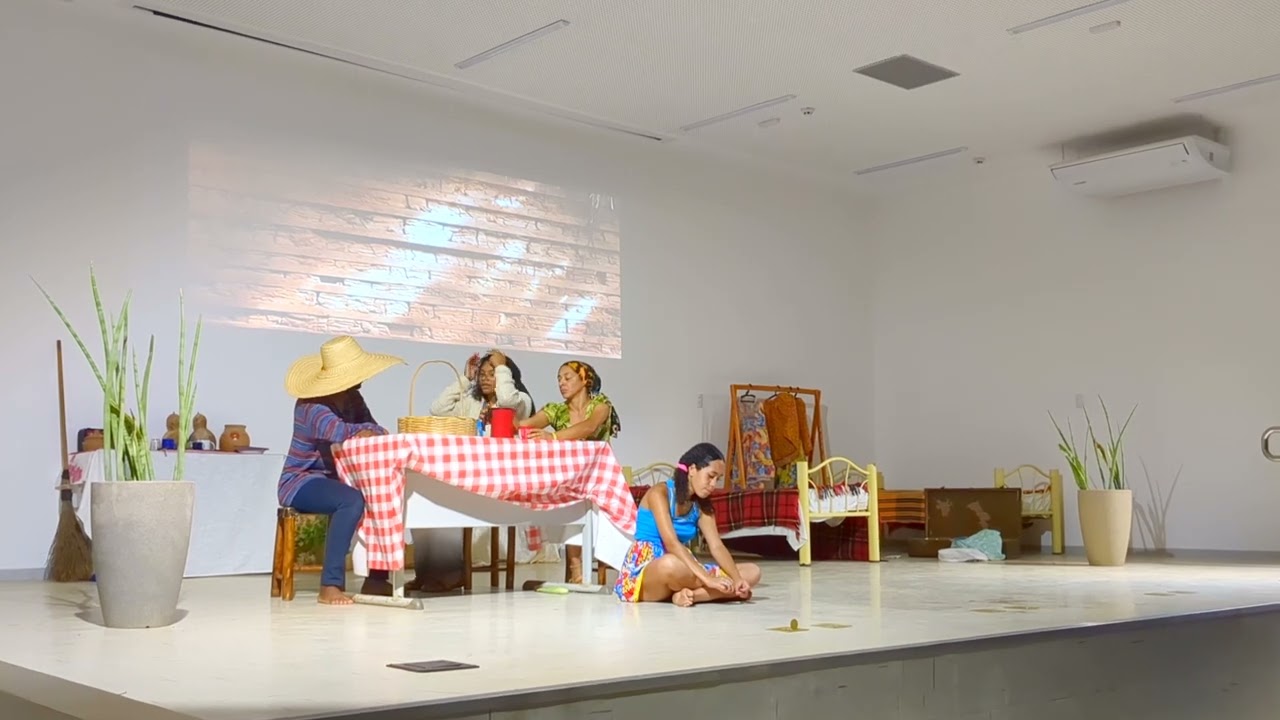 Apresentação Teatral - Rios de sangue (Uma releitura de Torto Arado) -CETI/BA