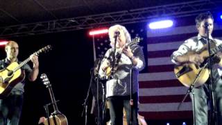 Ricky Skaggs - How Mountain Girls Can Love (July 4th - Louisburg NC)