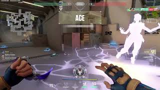 Spotlight Clip