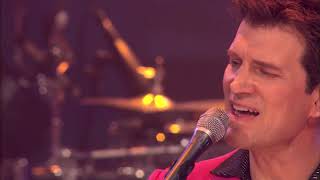 Chris Isaak - Courthouse (live)