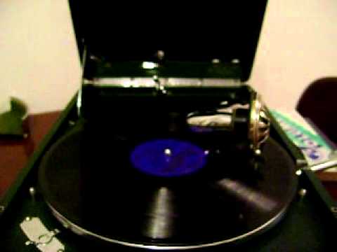 Love's Old Sweet Song - Leith Stevens and His Saturday Night Club Swing Orchestra - HMV 102 - Swing