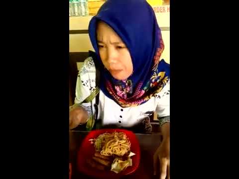 KULINER NGAWI : MIE SETAN JAHANAM