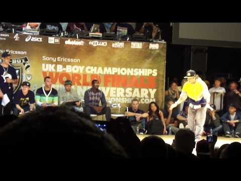 Salah vs Greenteck - Popping Semi Final - uk bboy champ 2010