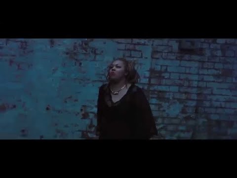 Harleighblu - Sittin' By The Window