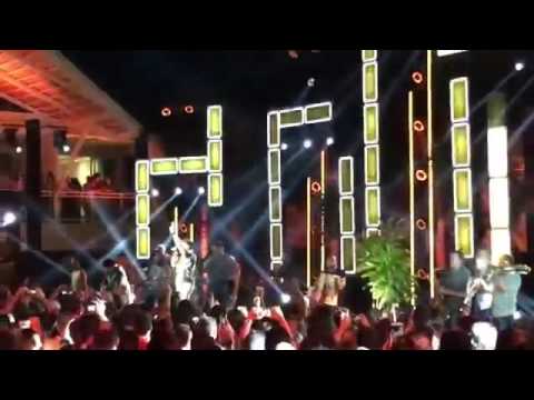 Wesley Safadão - To Solteiro De Novo (Part. Ronaldinho Gaúcho) DVD 2016