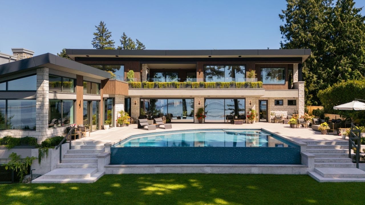 Jewel on the Bluff - SGDI Custom Home and Interior Design - Delta, BC