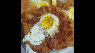 ספינג' עם ביצה משגע Shorts# (ליהי קרויץ - מטבח בקלי קלות) - התמונה מוצגת ישירות מתוך אתר האינטרנט יוטיוב. זכויות היוצרים בתמונה שייכות ליוצרה. קישור קרדיט למקור התוכן נמצא בתוך דף הסרטון