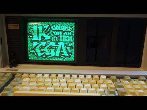 Compaq Portable Plus (1984) playing 8088MPH DEMO + starting up