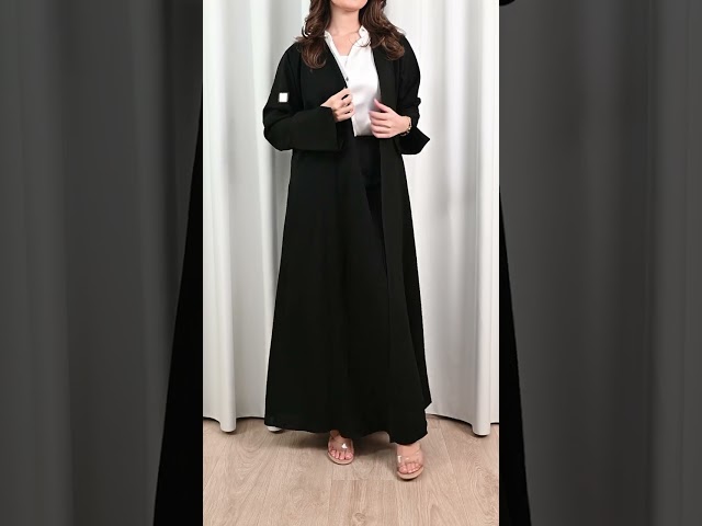 عباية كلوش بقماش اسود