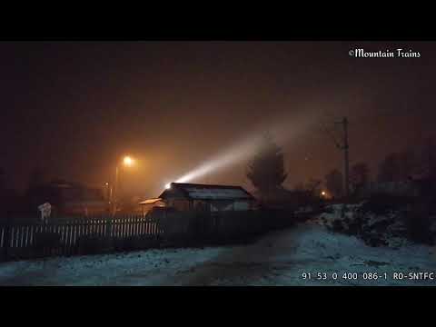 LE 5100 kW 400 086-1 cu IRN 1765 Iași - Timisoara Nord cu o garnitura nouă.