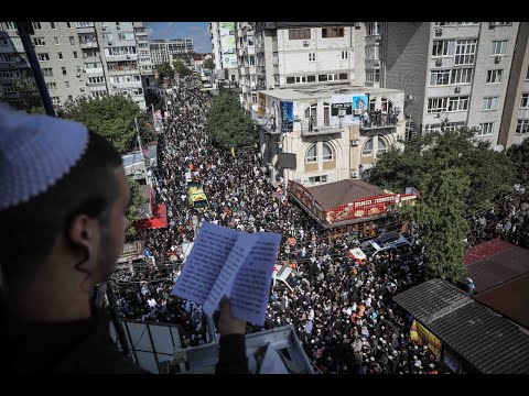 Sights n Sounds of Erev Rosh Hashanah in Uman Ukraine - 2022 | אומן - ערב ראש השנה תשפ"ג