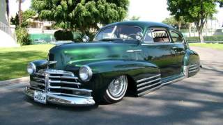 The Mad Lads - Whatever Hurts You