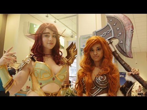 A Minute of Crazy Cosplay From PAX Day One - IGN Access
