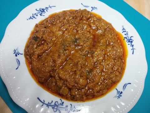 سلطة (الاسود) الباذنجان المطبوخة بالطريقة التقليديه