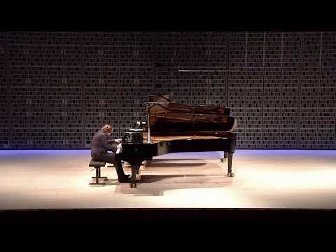Rachmaninoff: Etude op. 39 no 1 c-minor, Pianist Sauli Lämsä