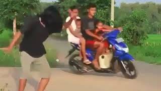 Download lagu Wong edan kui bebas bos... mp3