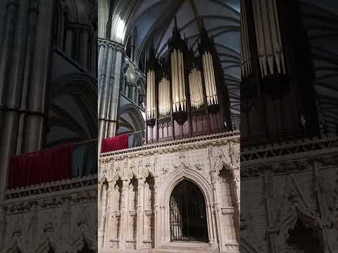 The Lincoln cathedral pipe organ roars!