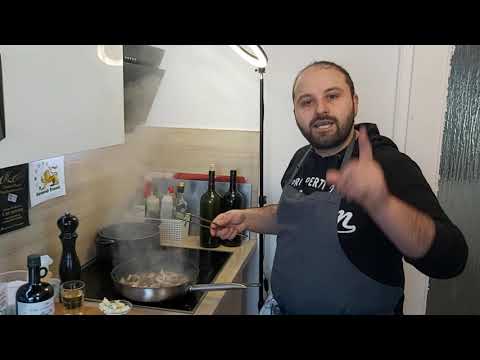 Fettuccine con salsiccia, funghi orecchioni e gorgonzola!