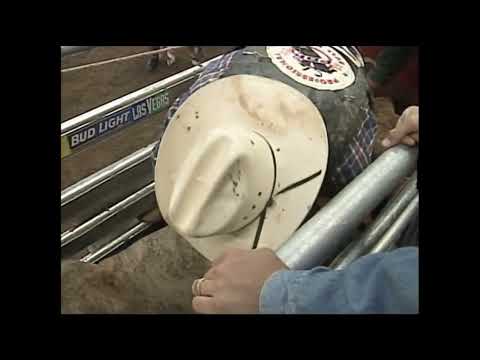 Spin Doctor bucks Danny Varnadore - 99 PBR Oklahoma City