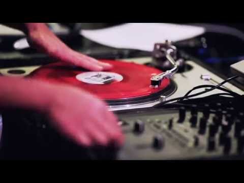 DJ Neil Armstrong | Acrylick