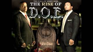 Timbaland Presents: D.O.E. - "Timbaland Intro / Bottom 2 Tha Top"