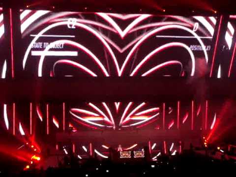 A STATE OF TRANCE 450 • NITROUS OXIDE Intro [1] • Wroclaw, PL [24.04.2010]