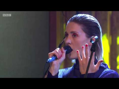 Cate Le Bon "Home To You" version 2 - Even Later with Jools Holland October 2019