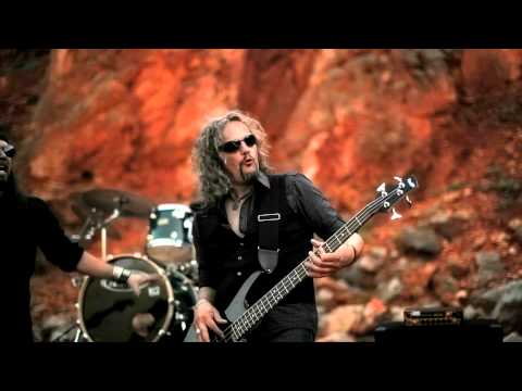 Osmi putnik  " Glavo luda  "  official video