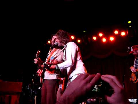 Donavon Frankenreiter feat. Seth Petterson- Free (Brooklyn Bowl- Mon 7/18/11 Encore)