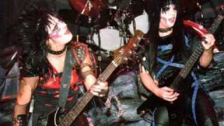 Motley Crue - Hotter Than Hell -Rare Live Pasadena CA 1982-