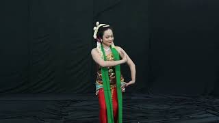 Download lagu MENGENAL PERFORMANSI TARI BEKSAN PARISUKO BY ALISA BERLIANA - RAGAM GERAK  SRISIG PETHANGAN KANAN mp3