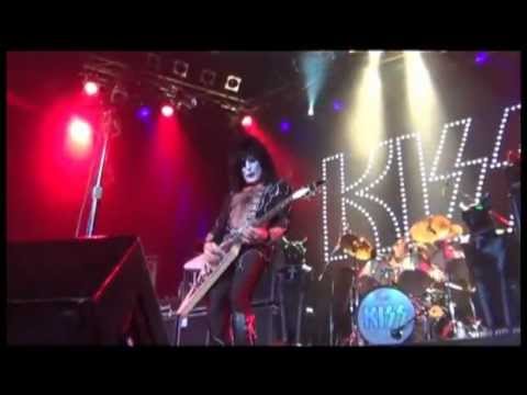 Las Vegas Kiss video 2