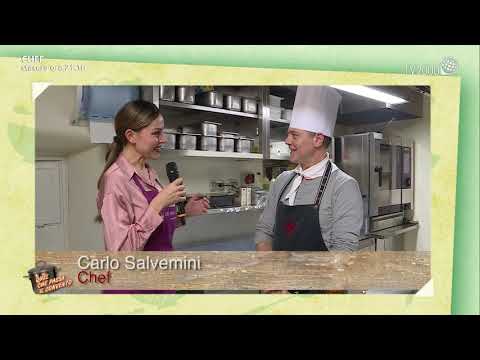 In cucina con lo chef: Carlo Salvemini prepara le linguine con rucola, mandorle e mazzancolle