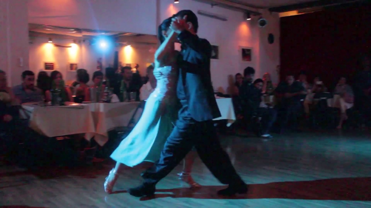 Pelin & Miguel Calvo - Pata Ancha