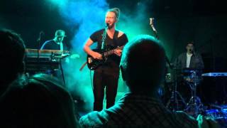 FAR TO FALL - NEWTON FAULKNER @ THE OLD FIRE STATION // 22-11-15