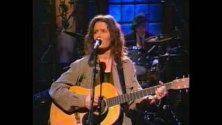 Edie Brickell - "Tomorrow Comes" (SNL, 1994)