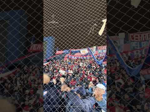 "" Barra: La Banda del Parque &bull; Club: Nacional &bull; País: Uruguay