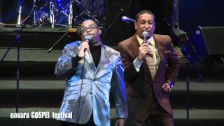 Kurt Carr &amp; KC Singers- Peace and Favor Rest On Us live @ Novara Gospel Festival 2010