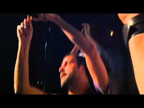 Albert neve haciendo de las suyas