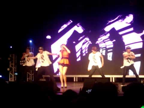 Crazy in love by Ailee @ 2K13 FEEL KOREA