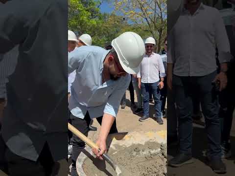 Puesta de la primera piedra para la rehabilitación de la vía Íquira–Yaguará!