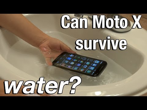 Moto X (2nd gen): Dunk Test and Review