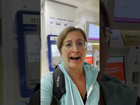 From Venice airport to the city