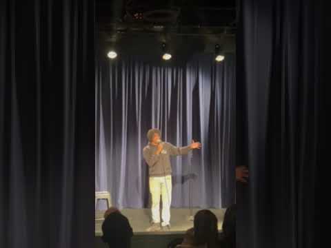 Five minutes at Detroit House of Comedy