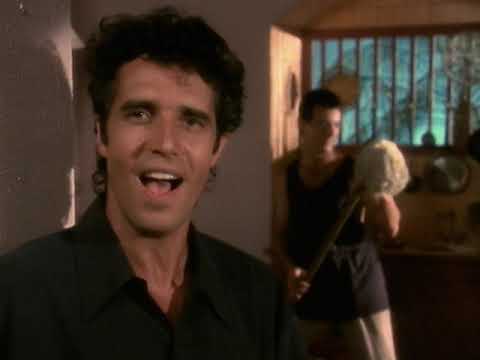 Julien Clerc - Petits pois lardons (Clip officiel)