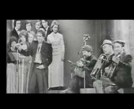 Adriano Celentano Sotto le lenzuola Sanremo 1971