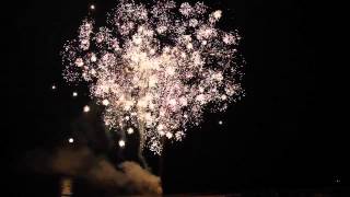 preview picture of video 'Southwold Jubilee Fireworks'